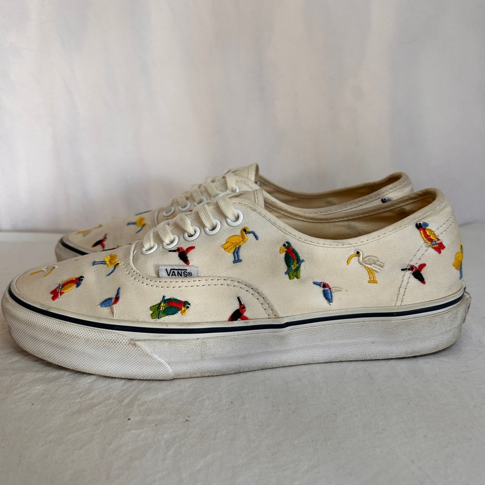 Vans - White with Bird Embroidery